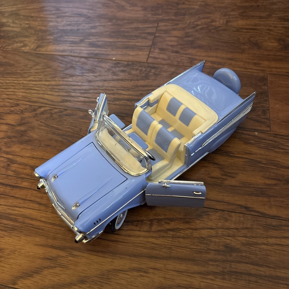 1957 Chevrolet Bel Air Convertible 1/18 DIECAST MODEL CAR BY ROAD SIGNATURE BLUE